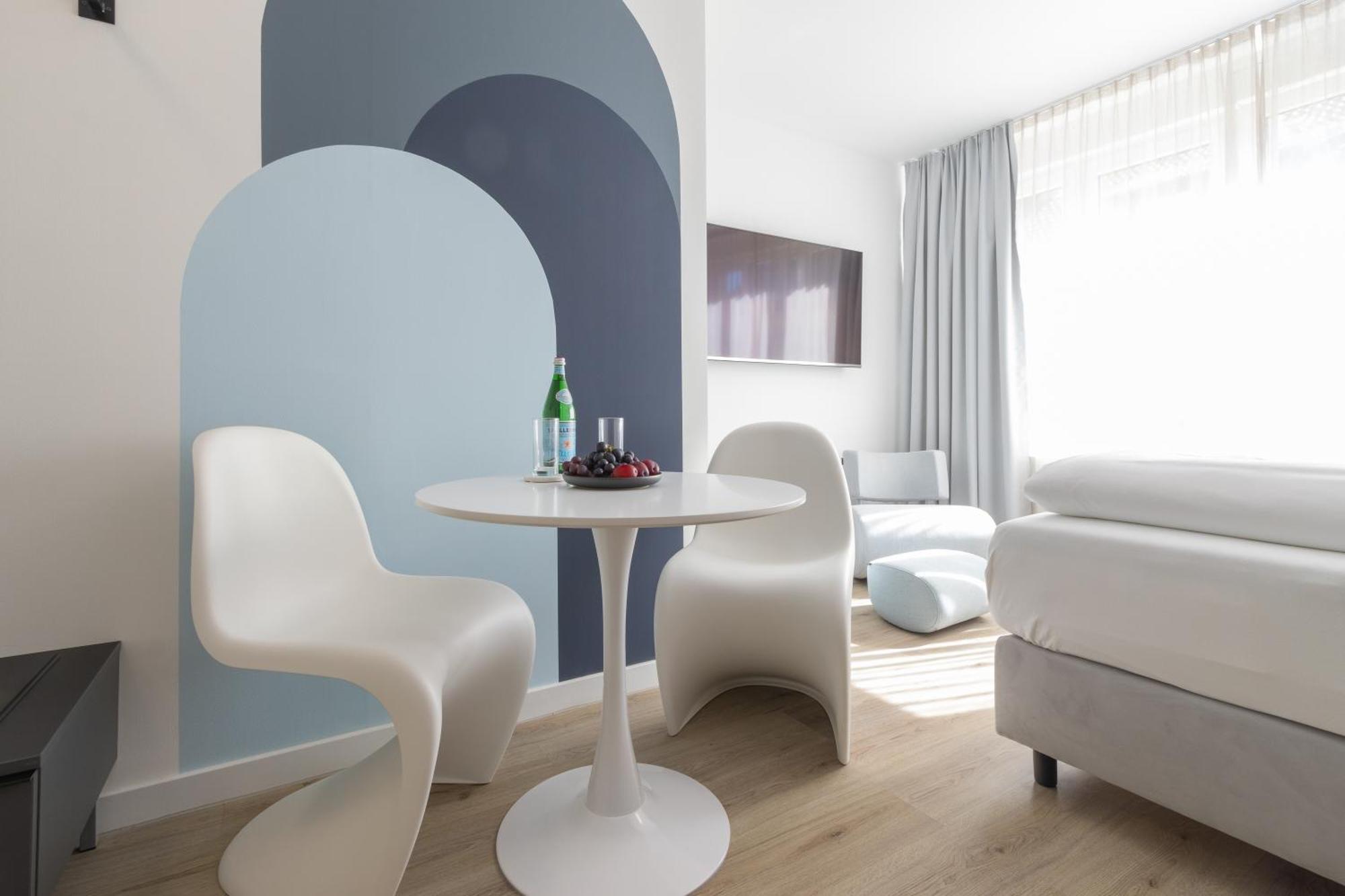 Zzzpace Smart-Hotel Krefeld Exteriör bild