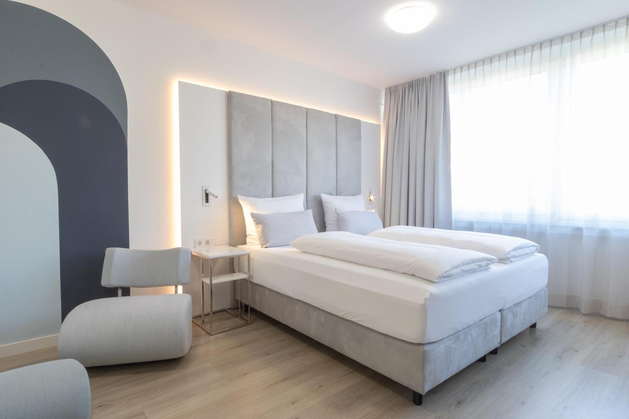 Zzzpace Smart-Hotel Krefeld Exteriör bild
