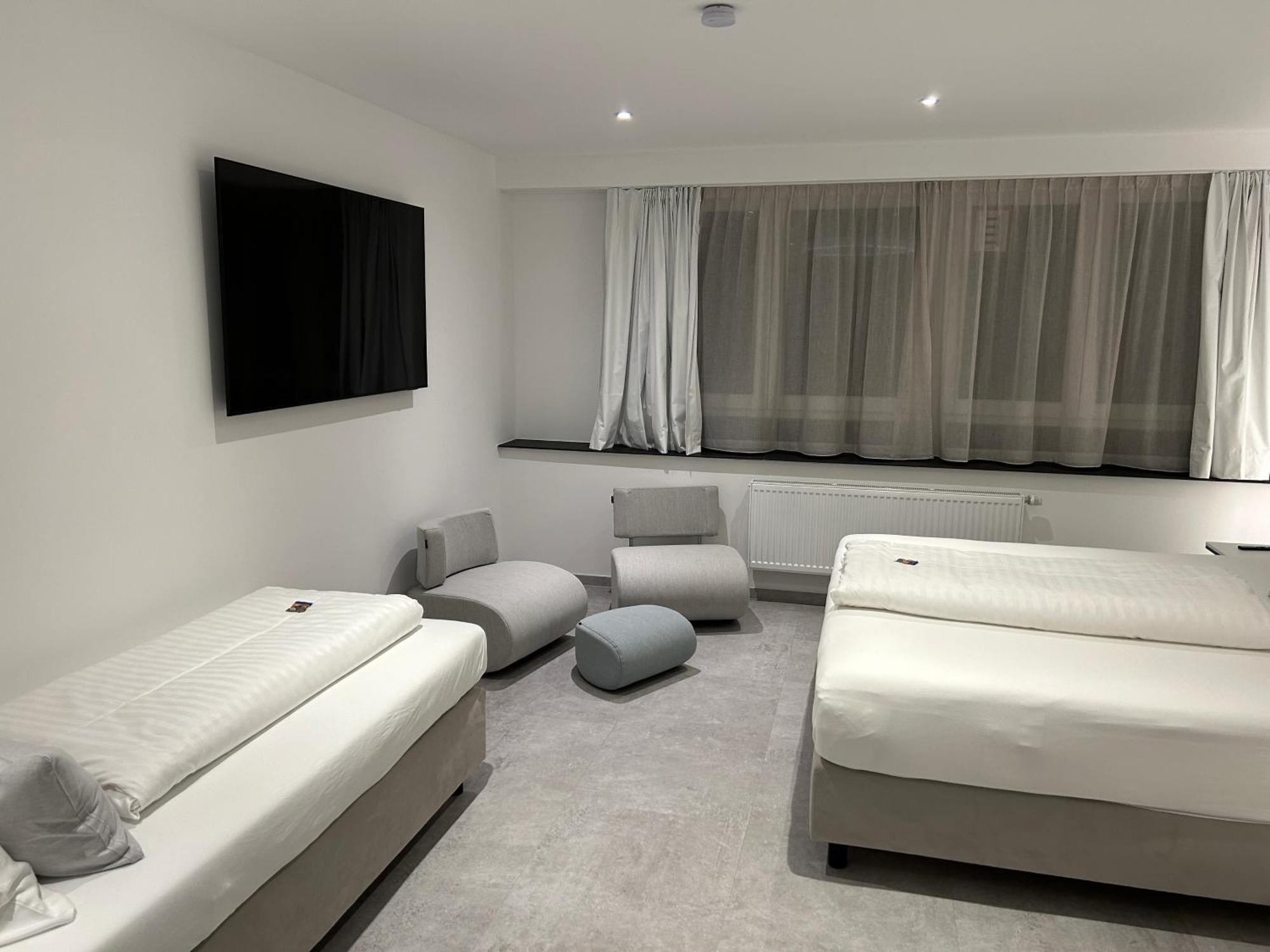 Zzzpace Smart-Hotel Krefeld Exteriör bild